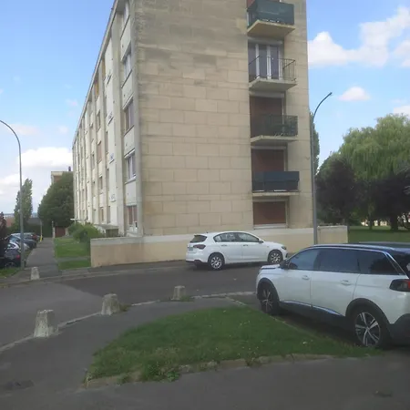 Spacieux 4 Pieces Appartement Beauvais